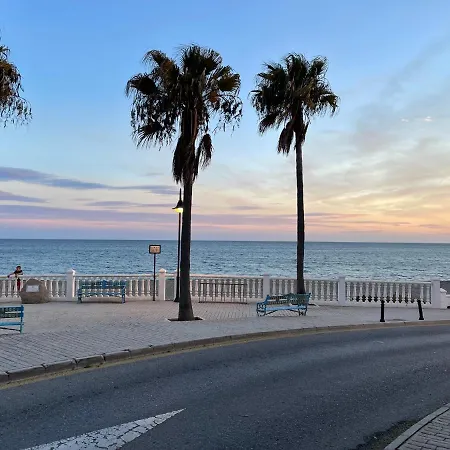 Mijas Playa Retreat * 卡拉德米哈斯